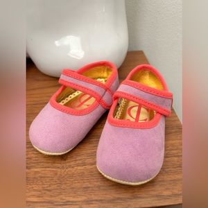 Juicy couture infant booties. Never worn, size 4.